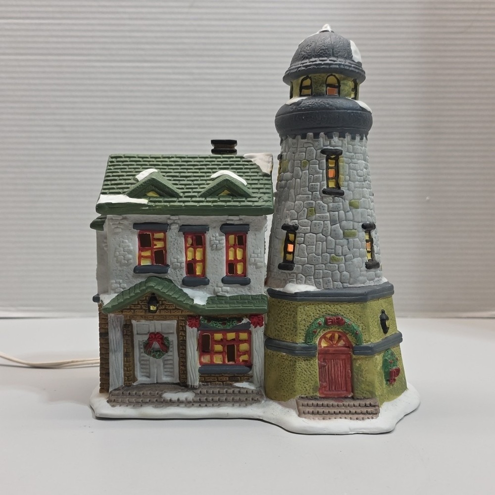 Dickens Collectables Towne Series Cottage Lighthouse Vintage 1997 384-0444 W Box